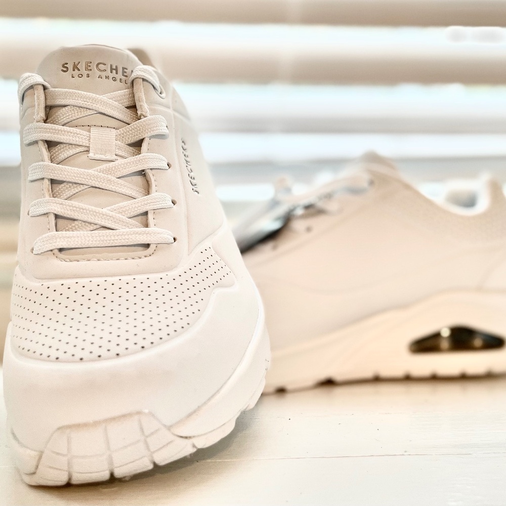 Sketchers Uno Stand On Air- Size 9